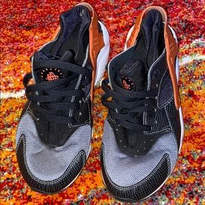 Girls Huaraches fabulous Color pattern.